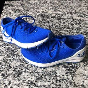 Under Armour HOVR Sonic Bluetooth equipped shoes